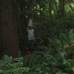 E8
